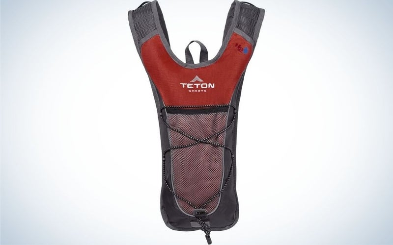 TETON Sports Trailrunner 2.0 Hydration Pack je nejlepší hydratační balíček pro běžce.